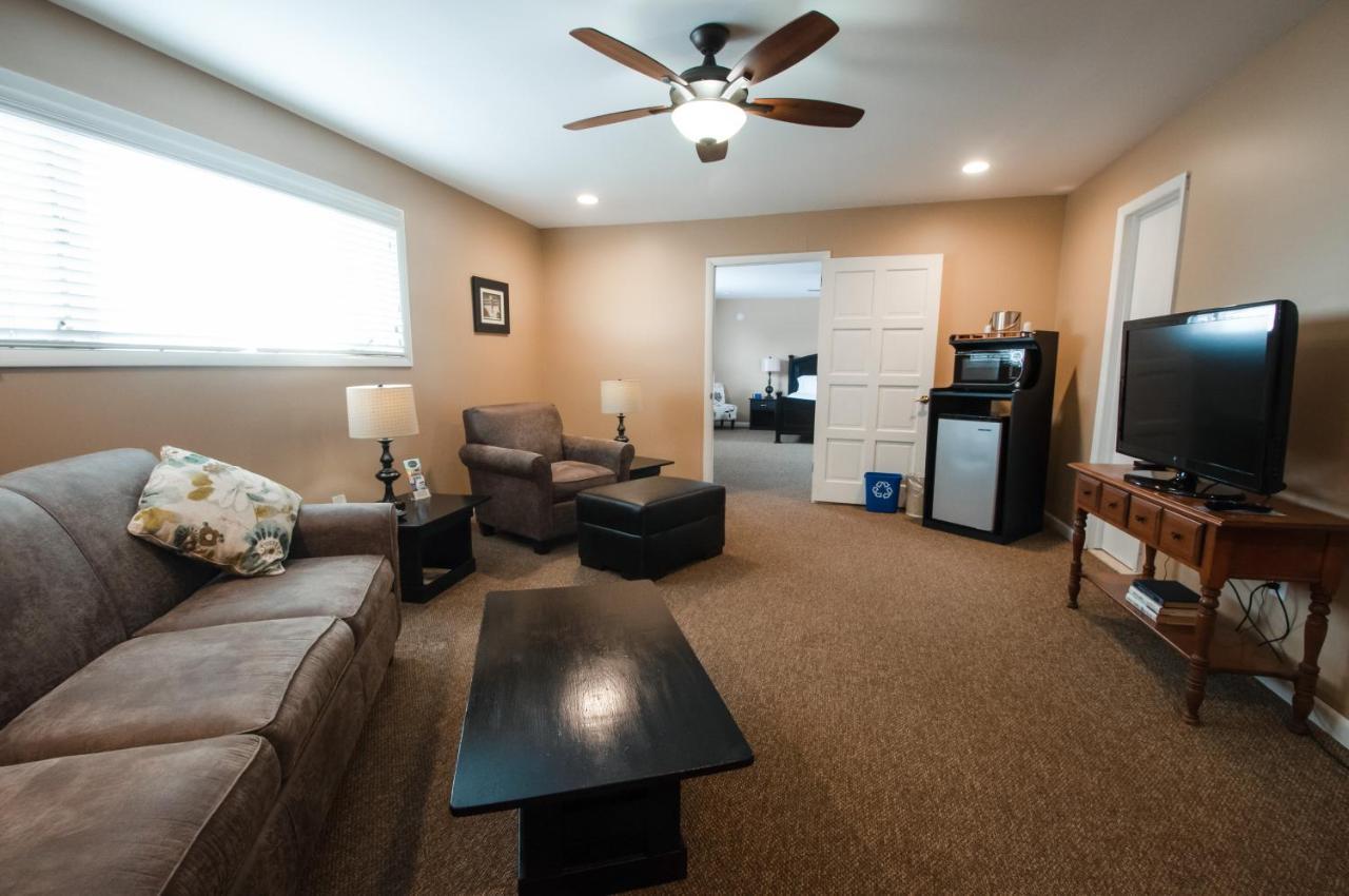 East Shore Lodging Hawley Экстерьер фото